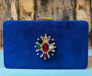 Clutch negro efecto coco