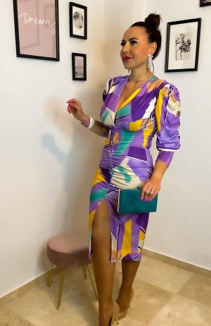 Vestido midi estampado con abertura central y frunce,escote en V,24,95€