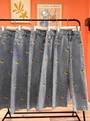PANTALÓN DENIM LIMONES PIERNA RECTA CON ELASTANO